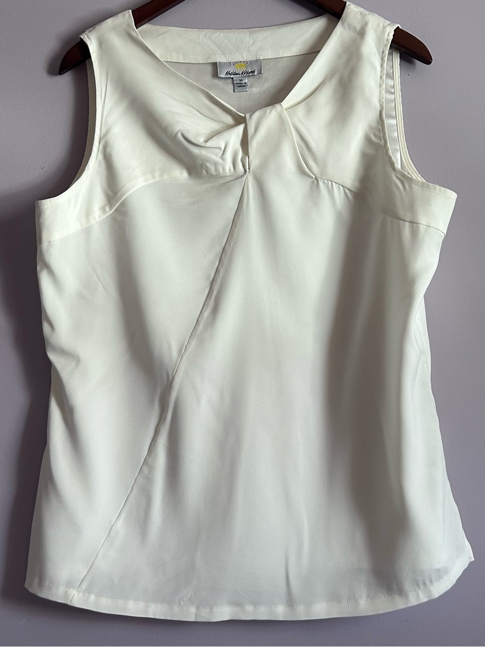Kathleen Kirkwood White Sleeveless Blouse with Twist Wrap Front Size Medium